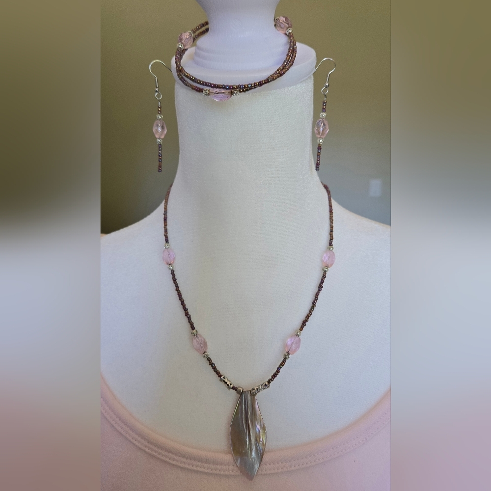 Vintage Handmade Pink and Irridescent Shell Necklace, Bracelet, and Earring Set